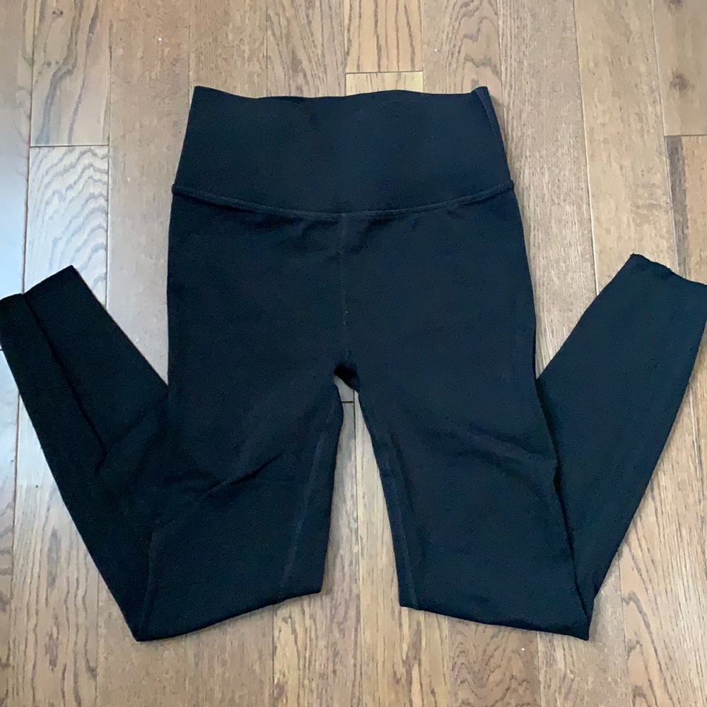 Fabletics High-Waisted SculptKnit Legging